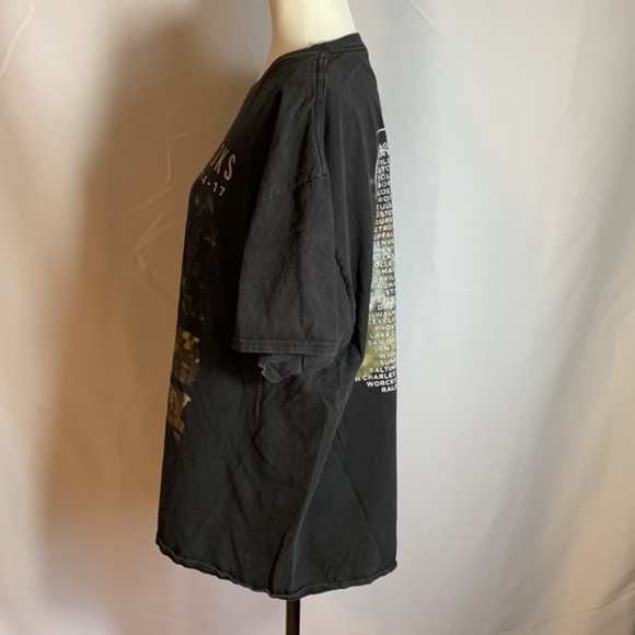 Garth Brooks World Tour Concert T-Shirt - Picture 4 of 7